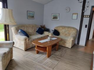 Schönes Familien und Hunde-freundliches Ferienhaus in Strandnähe, sehr ruhige zentrale Lage - Butjadingen - 6