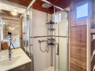 Chalet cosy 2 étoiles, 9 pers, 4 ch, 2 sdb, terrasse sud, proche télésiège, commerces, piscine été - FR-1-417-5 - La Toussuire - 7