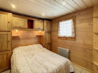 Chalet cosy 2 étoiles, 9 pers, 4 ch, 2 sdb, terrasse sud, proche télésiège, commerces, piscine été - FR-1-417-5 - La Toussuire - 5