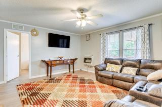 Large Yard and Fire Pit Hot Springs Home - 7