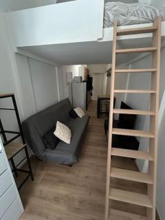Studio en RDC atypique - Draguignan - 6