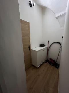 Studio en RDC atypique - Draguignan - 2