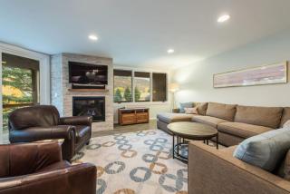 Snowcap Lodge Spacious Townhome with Hot Tub - Park City - 5