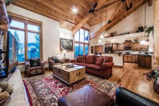 Rustic Luxury Prime Townhome with Mountain Views - Park City - 2