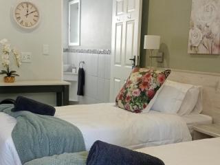Lodge Azure - Port Edward - 2