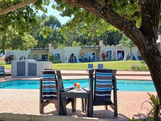Lodge Azure - Port Edward - 6
