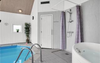 Stunning Home In Ebeltoft With Kitchen - 1