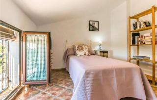 Gorgeous Home In Hornachuelos With Wifi - 2