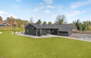 Cozy Home In Ebeltoft With Sauna - 1