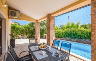 2 Bedroom Stunning Home In Liznjan - 1
