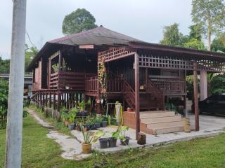 Rumah Kayu Aboh - Kuala Terengganu - 8