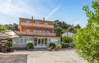Lovely Apartment In Palit With Wifi - Palit - 9
