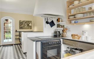 Gorgeous Home In Hornbæk With Kitchen - 4