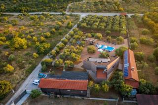 Horse House Ivinj - Tisno - 6