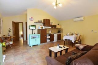Klimatisierte Wohnung in Tar mit Terrasse, Grill und Garten - Poreč - 4