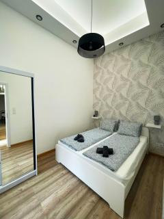 Victory Flat - Budapest - 6