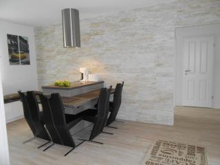 Hochwertig Eingerichtete Ferienwohnung Mit Balkon - Halstenbek - 7