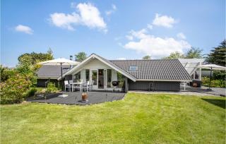 Three-Bedroom Holiday Home In Odder - Odder - 1