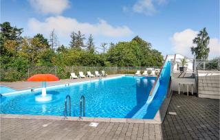 2 Bedroom Stunning Home In Humble - 2