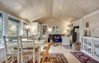 1 Bedroom Lovely Home In Melby - Melby - 5
