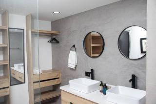 Hidden Gem of Poblado! Location & Tranquillity Top - 9