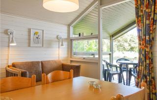 2 Bedroom Awesome Home In Nexø - 8