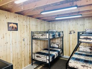Grayling Bunkhouse at Red-Bow - 7