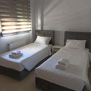 Pearl Apartments 2 - 7