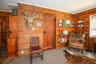 Timber Retreat - CBD location - Rotorua - 6