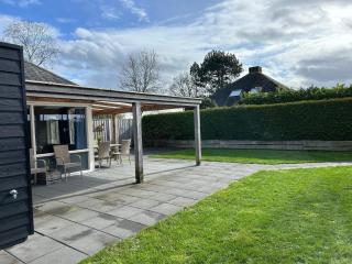 Schönes Ferienhaus in einem familienfreundlichen Ferienpark - Stavenisse - 9