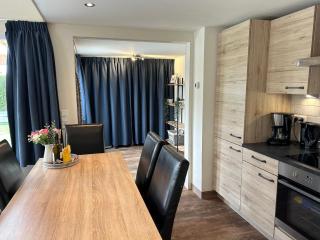 Schönes Ferienhaus in einem familienfreundlichen Ferienpark - Stavenisse - 5