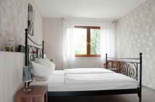 Ferienwohnung In Schleich Mit Garten - Schleich - 2
