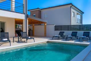 4 Schlafzimmer, 3 Badezimmer, Küche, Wohnzimmer, privater Pool, Grill - Vodnjan - 7