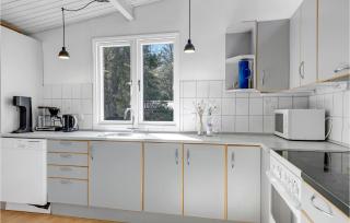 Gorgeous Home In Nexø With Wifi - Neksø - 5