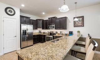 Open 8 Bdrm Home with Pool in Champions Gate - Davenport - 2