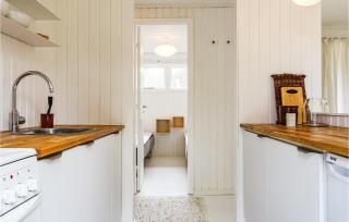 Beautiful Home In Nexø With Wifi - Vester Sømarken - 4