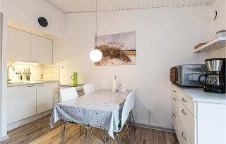 1 Bedroom Lovely Apartment In Nexø - Strandby Gårde - 6