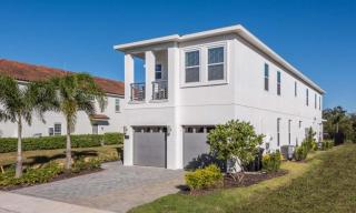 Stylish 6 Bdrm Villa with Unreal Themed Bedroom at Reunion - 8