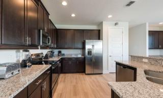Stylish 6 Bdrm Villa with Unreal Themed Bedroom at Reunion - Kissimmee - 2