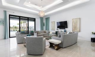 Bright Chic 7 Bdrm Oasis with Private Pool and Spa at Reunion - Kissimmee - 1