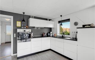 Amazing Home In Allinge With Kitchen - 3