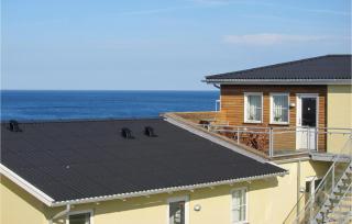2 Bedroom Amazing Apartment In Allinge - Allinge - 9
