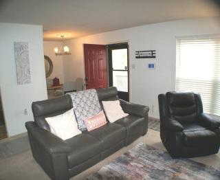 Las Sombras #905 Stylish condo with Pool, close NE Hosp, Fort SH, Randall AFB - 6