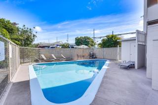 Kailua-Kona Condo with Balcony Walk to the Beach! - Kailua-Kona - 8