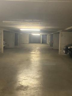 Studio et box 2 arrêts tram Partdieu, 4 du Groupama Stadium avec le tramway T3 - Villeurbanne - 1