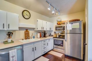 Brian Head Condo with Fireplace, Close to Reservoir! - Brian Head - 2