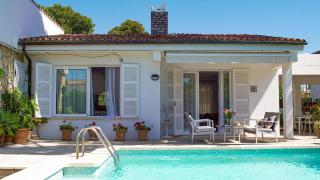 Landhaus mit Garten, Sonnenterrasse sowie überdachter Terrasse und Pool in Strandnähe - Cala Ratjada - 0