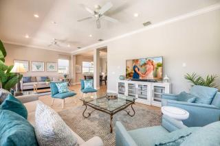 Beaming 5 Bdrm Home with Private Pool at Reunion - 4