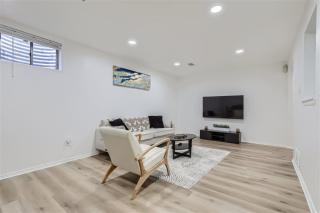 15-mins from DIA, Remodeled, Cozy Downstairs Unit - 0