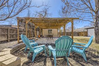 15-mins from DIA, Remodeled, Cozy Downstairs Unit - 1